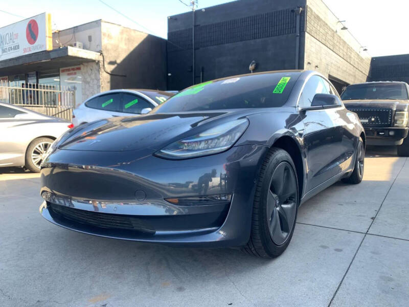 tesla model 3 2018 5YJ3E1EA4JF010295 image tesla model 3 2018 5YJ3E1EA4JF010295 image